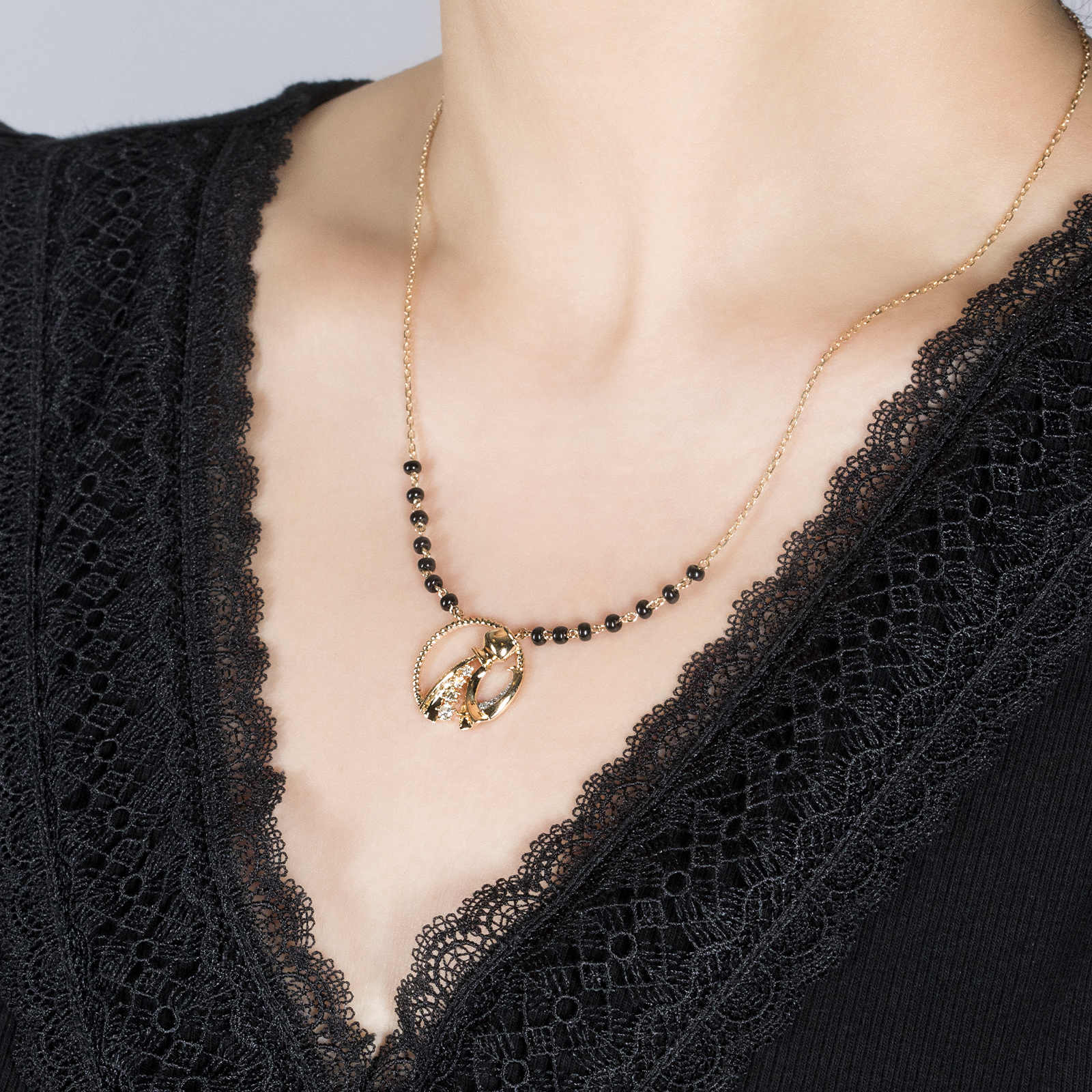 Aquarius Zodiac Mangalsutra (20 Jan – 18 Feb)