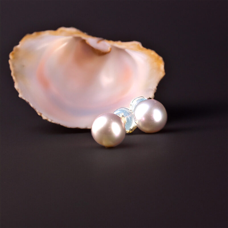 Lavender Pearl Ear Studs