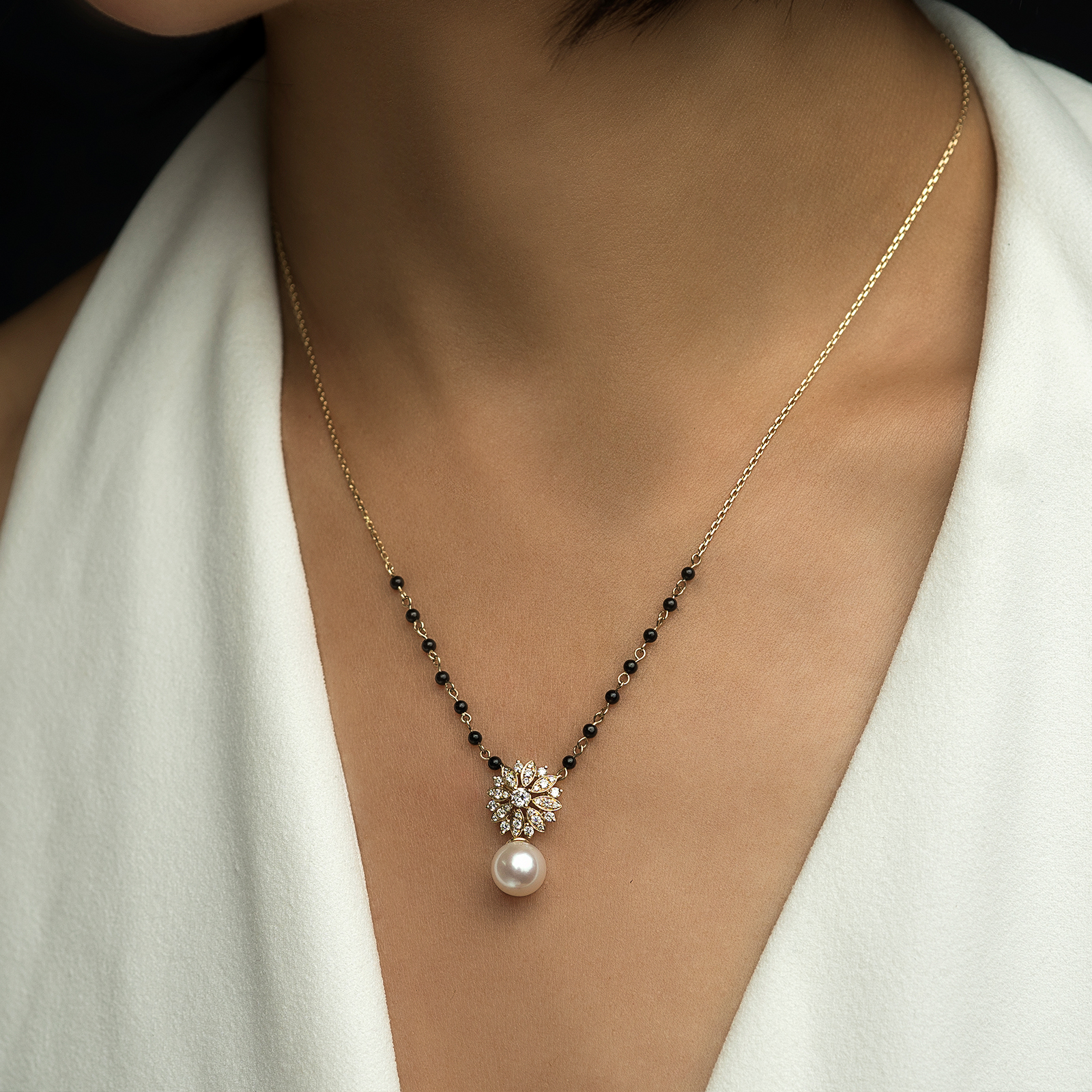 Pushpa Diamond Mangalsutra