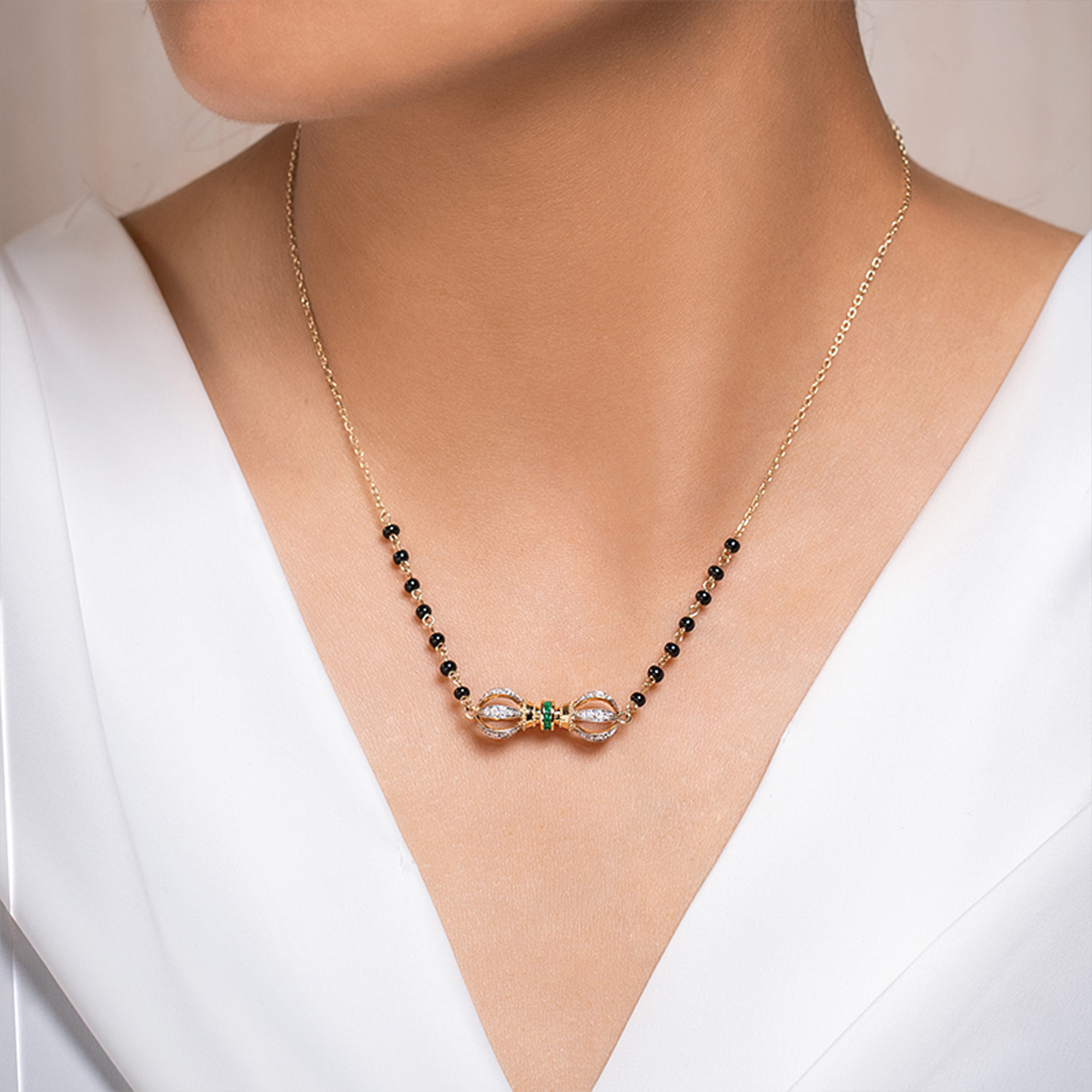 Vajra Emerald Mangalsutra