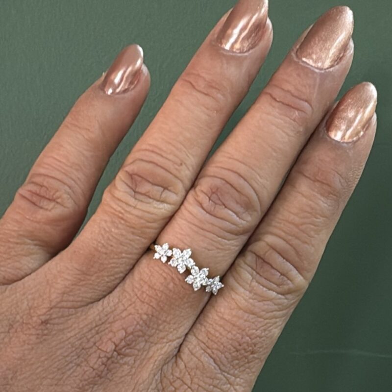 Four Flower Diamond Ring
