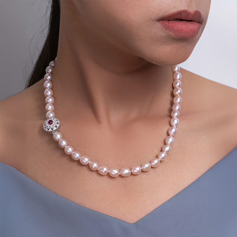 Bella Lavender Oval Pearl Necklace / Ruby Clasp / 18 Inches