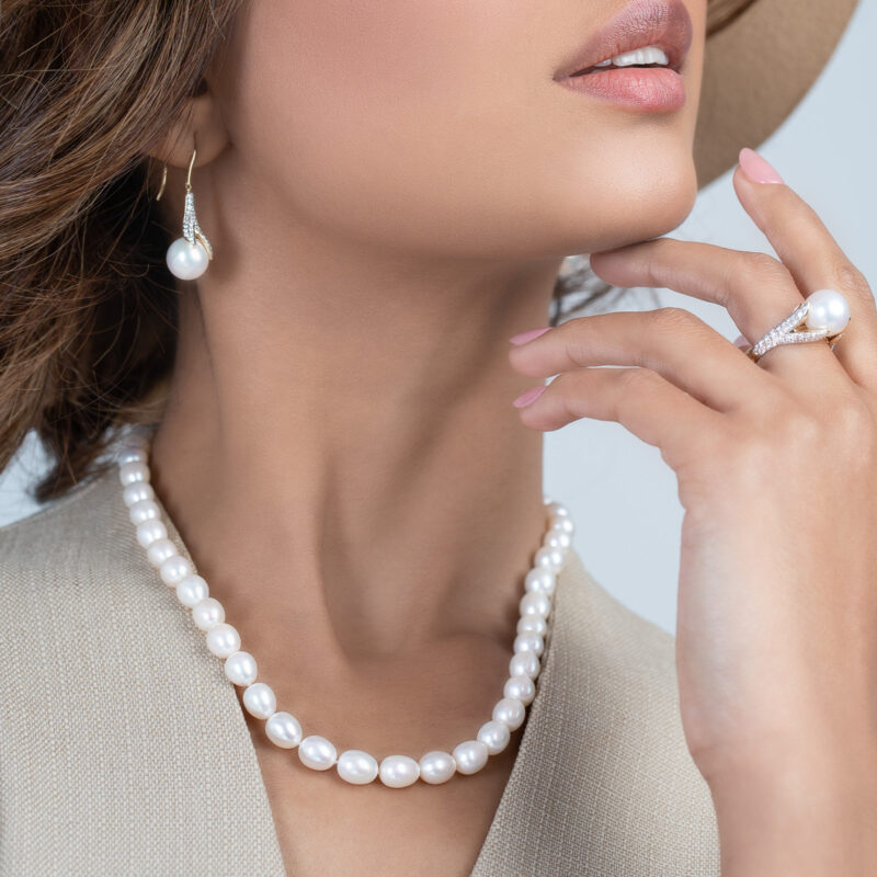Diana Oval Pearl Necklace