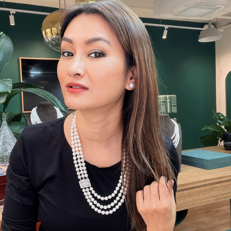 Elizabeth 3 Strands Oval Pearl Necklace