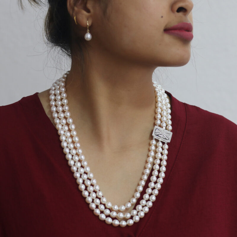 Elizabeth 3 Strands Oval Pearl Necklace