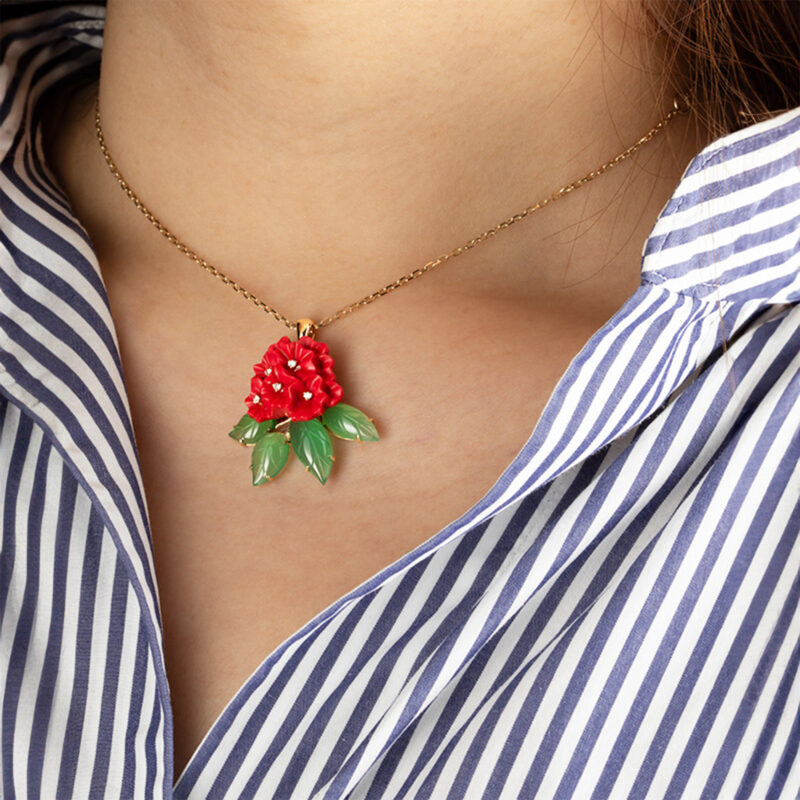 Enchanting Diamond Laligurans Pendant (Red/Green)