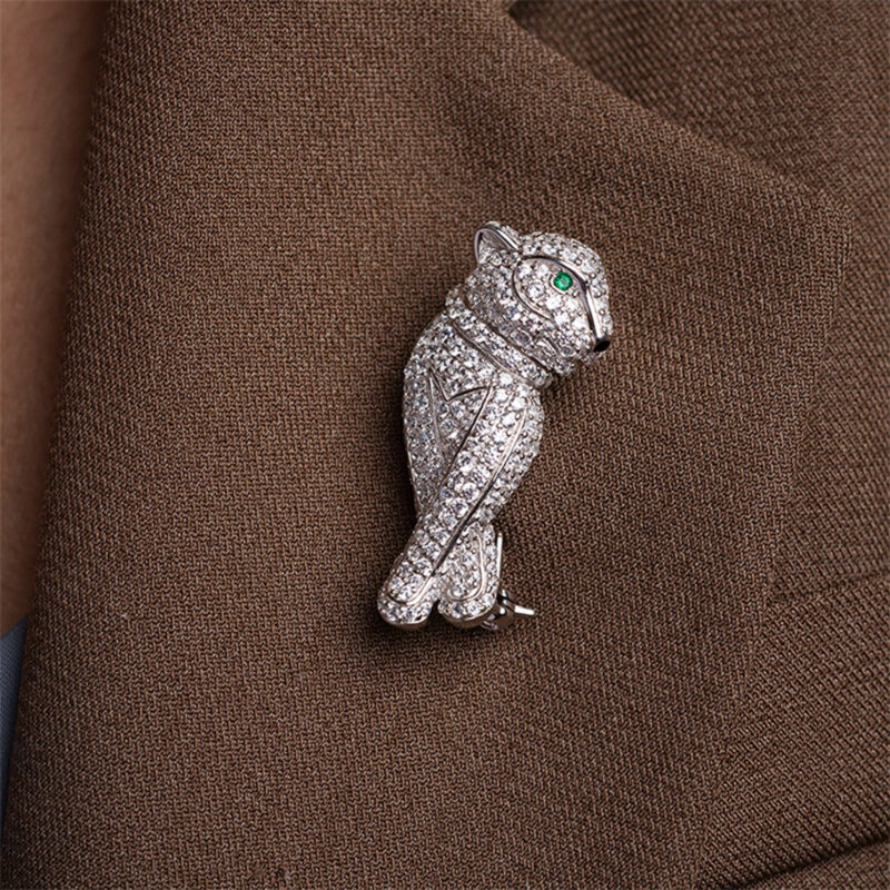 Leopard Brooche
